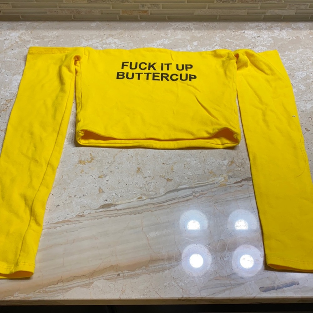Long sleeve crop top